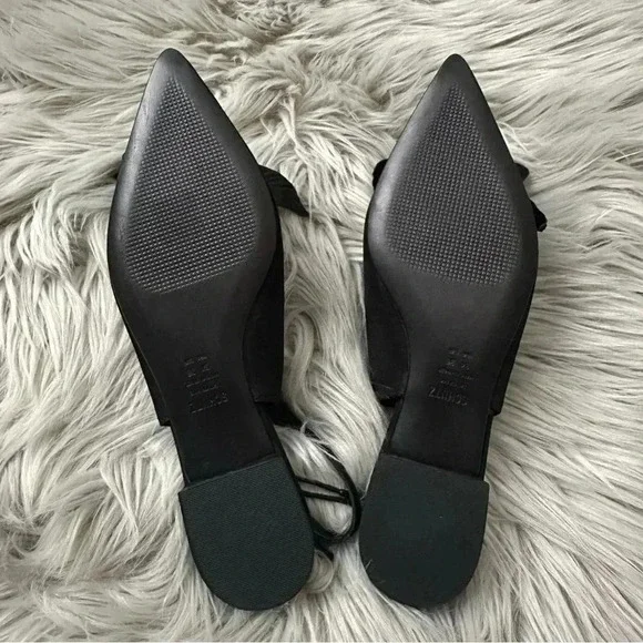 SCHUTZ Chamoi Pump Black Size 6 NWB